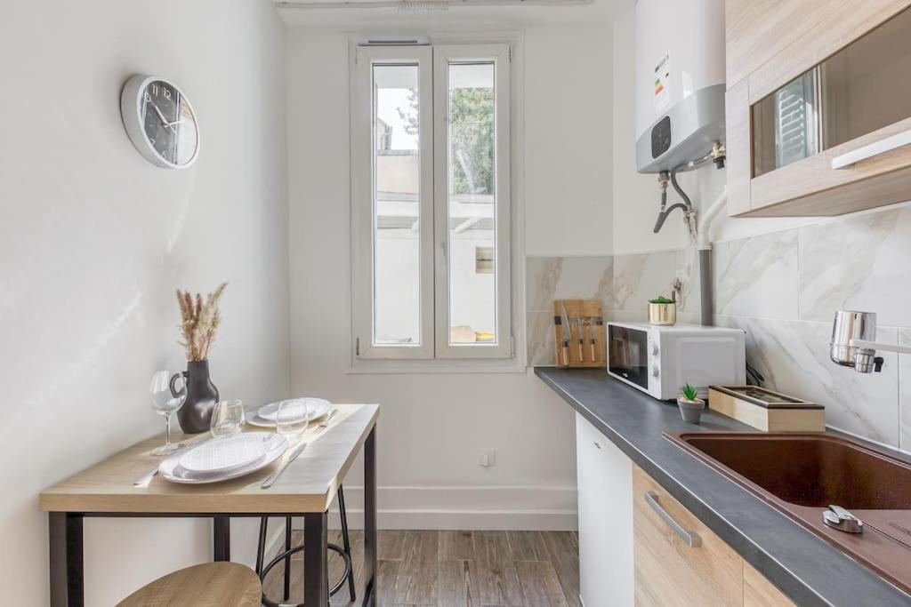 Appartement Moderne, Proche Porte De Versailles Et Gare De Clamart Malakoff Eksteriør billede